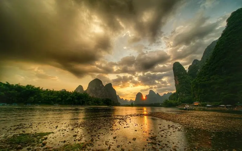 绿色高端无人化